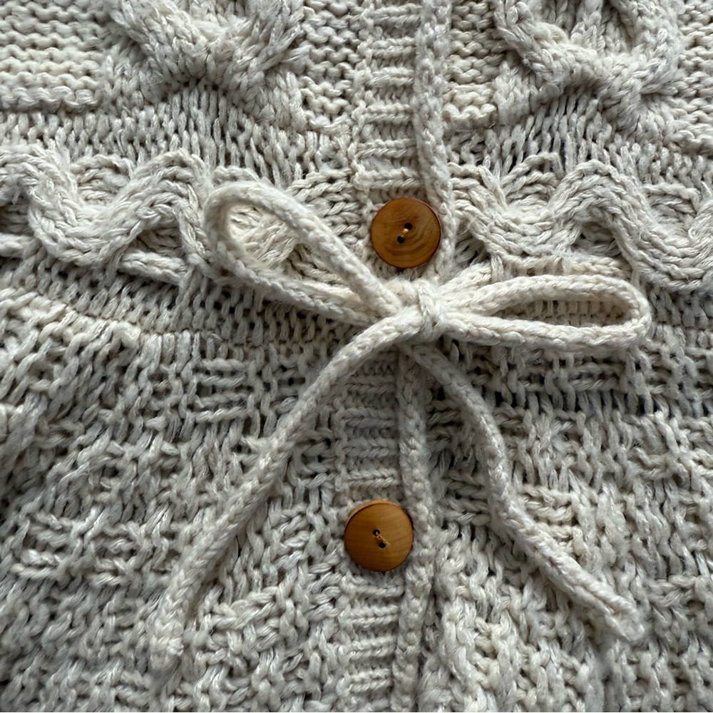 Cozy Cream Cable Knit Sweater - Picture 5 of 11